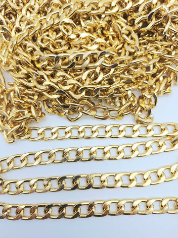 Cadena plana de metal